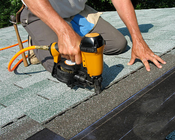 Best Roof Repair Services  in Hustisford, WI